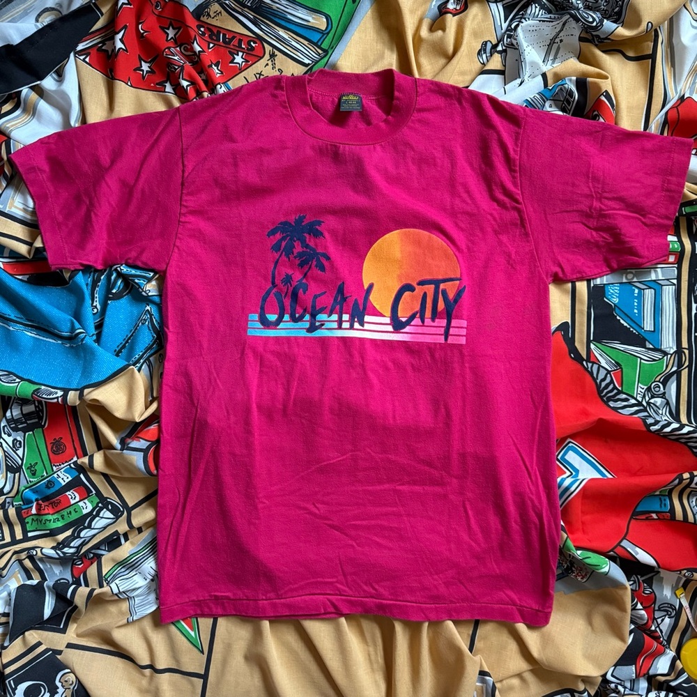 Vintage 80s Ocean City Maryland sunset t-shirt Large boardwalk palm trees sunset